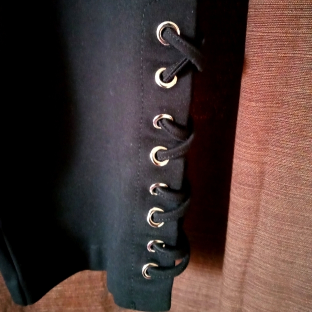 New Direction - Picture 4 of 6
